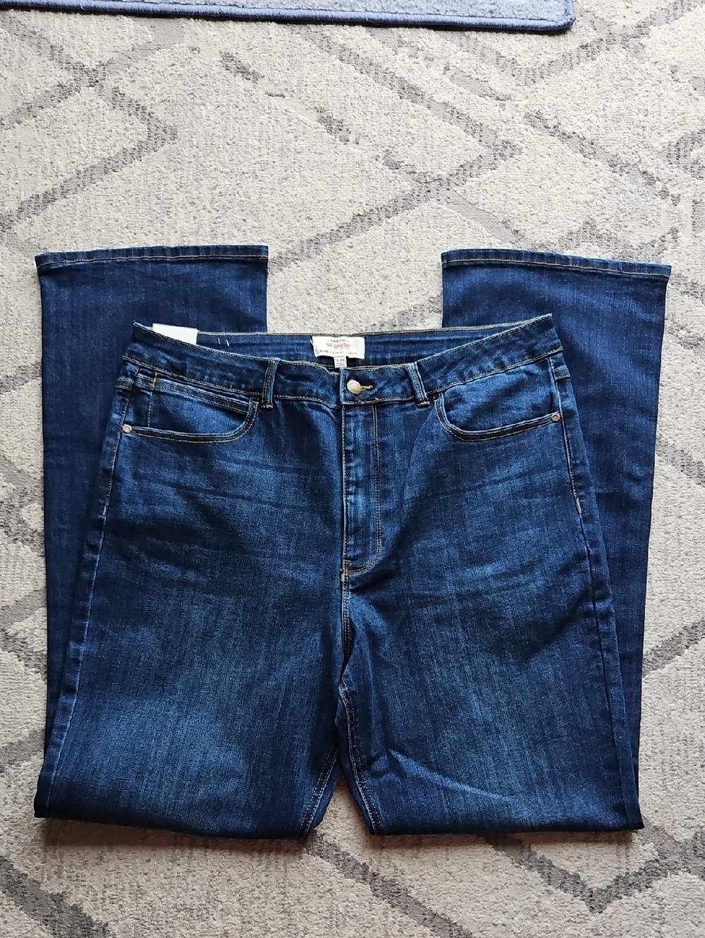 NEW! Wrangler Dark Blue Wash High Rise Bootcut Jeans Multiple Sizes - Picture 10 of 14